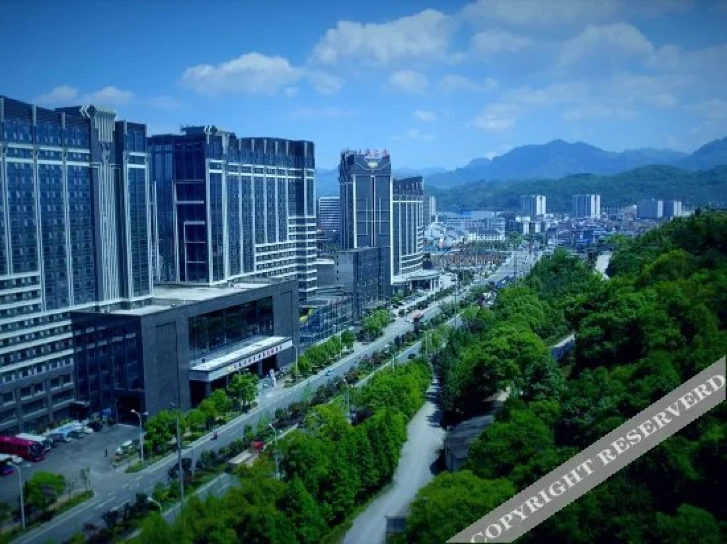 Zhangjiajie World Water Four Seasons International Hotel