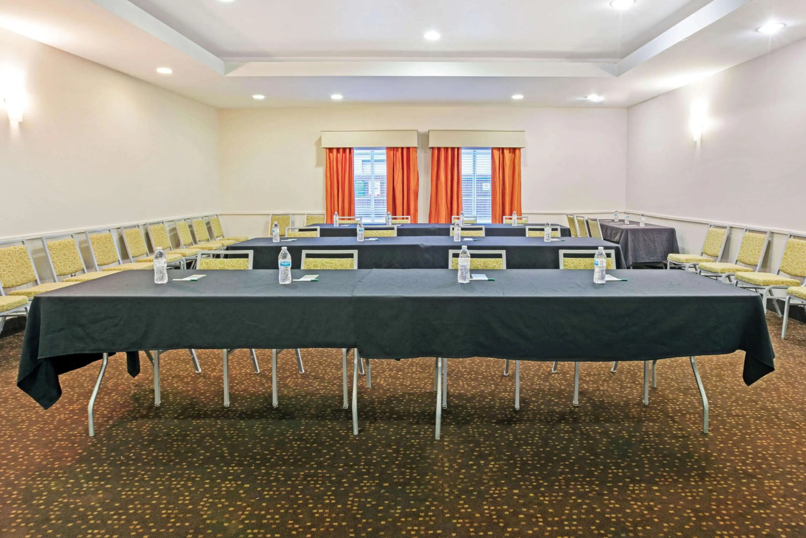 La Quinta Inn & Suites by Wyndham Paris