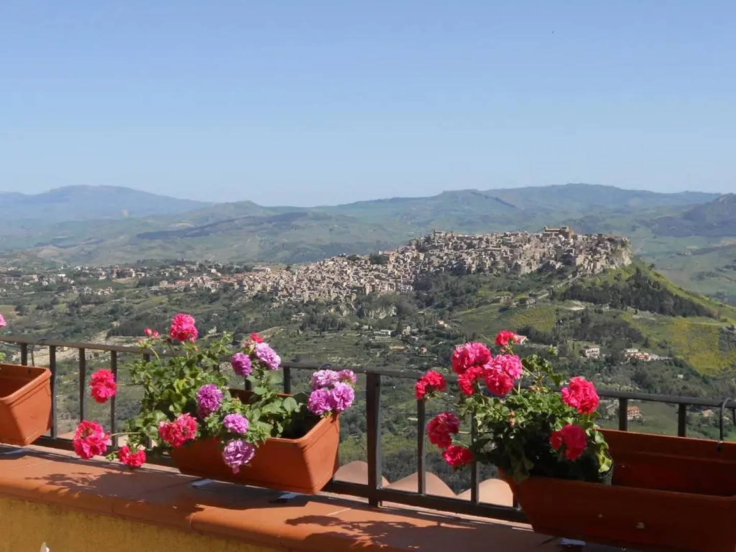 C.C.Ly Rooms & Hostel Enna