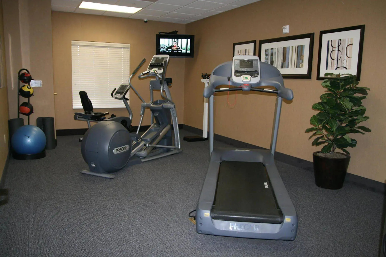 Hampton Inn & Suites Barstow