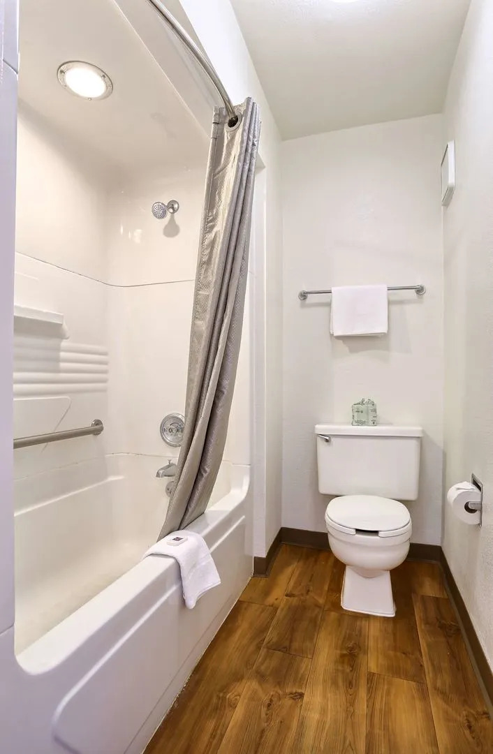 Super 8 by Wyndham Walnut Creek