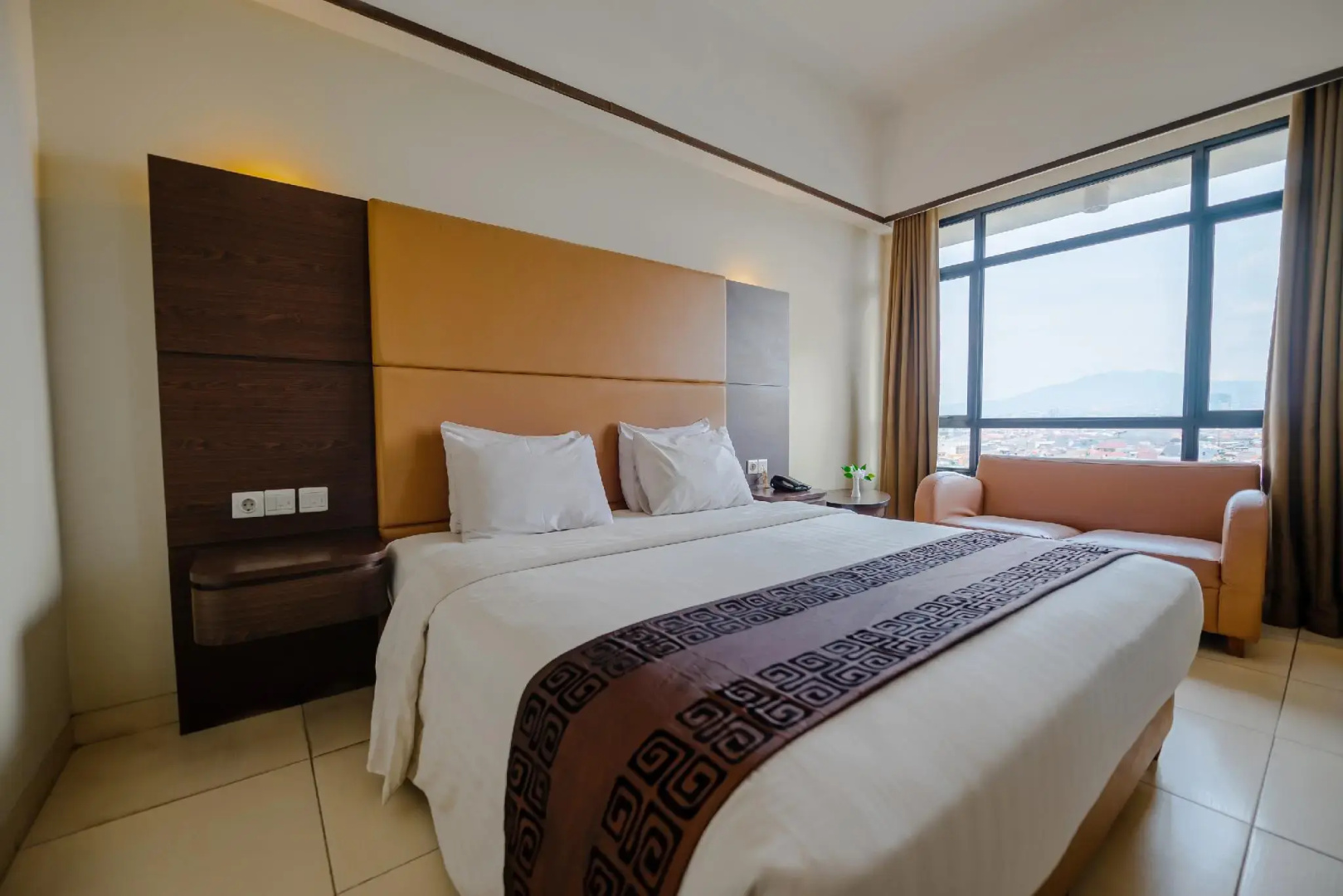 Grand Pasundan Convention Hotel