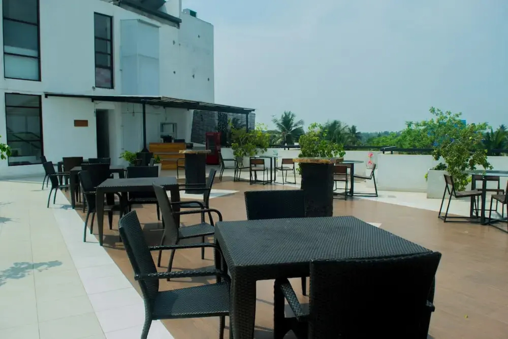 OYO 117 Saninro Residencies