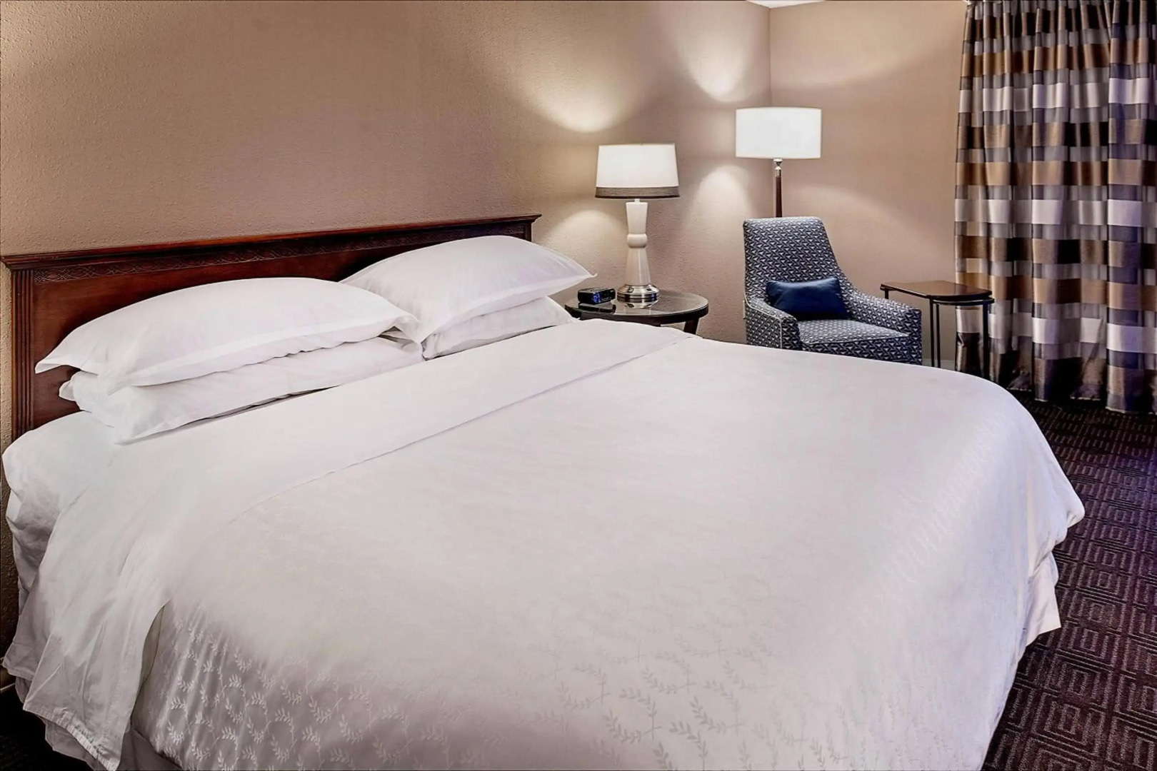 Sheraton Westport Chalet Hotel St. Louis