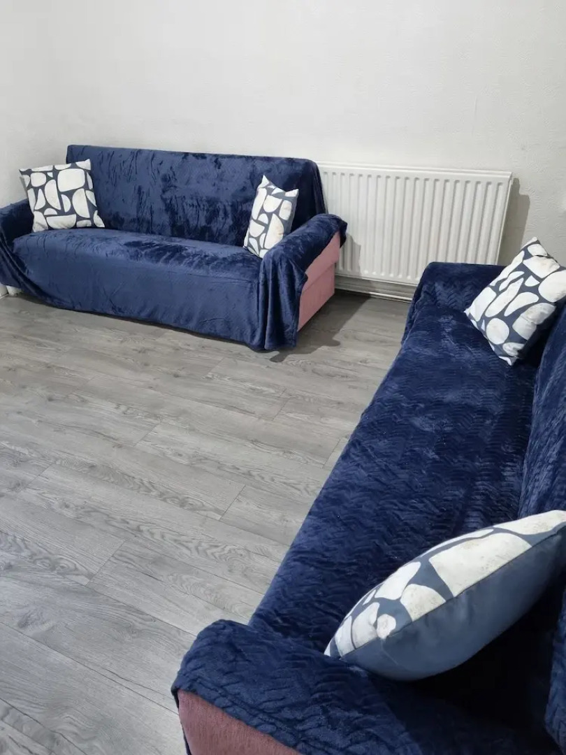 Lovely 2-bed House in Smethwick, Birmingham tn