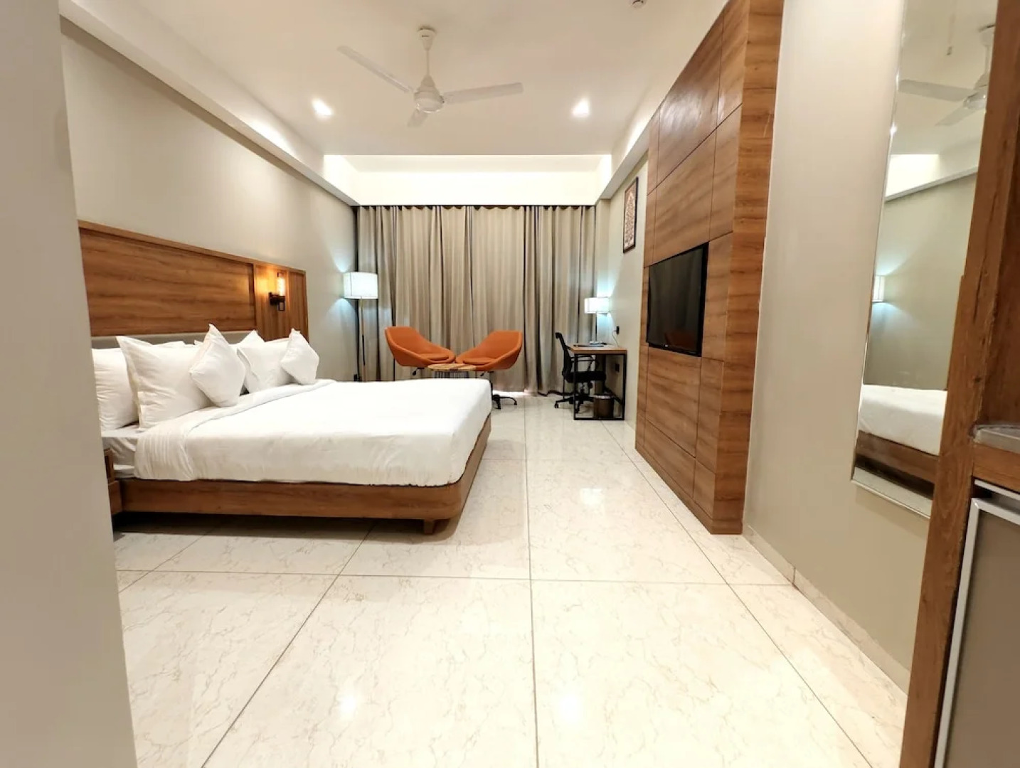 The Sky Imperial Hotel Kailash