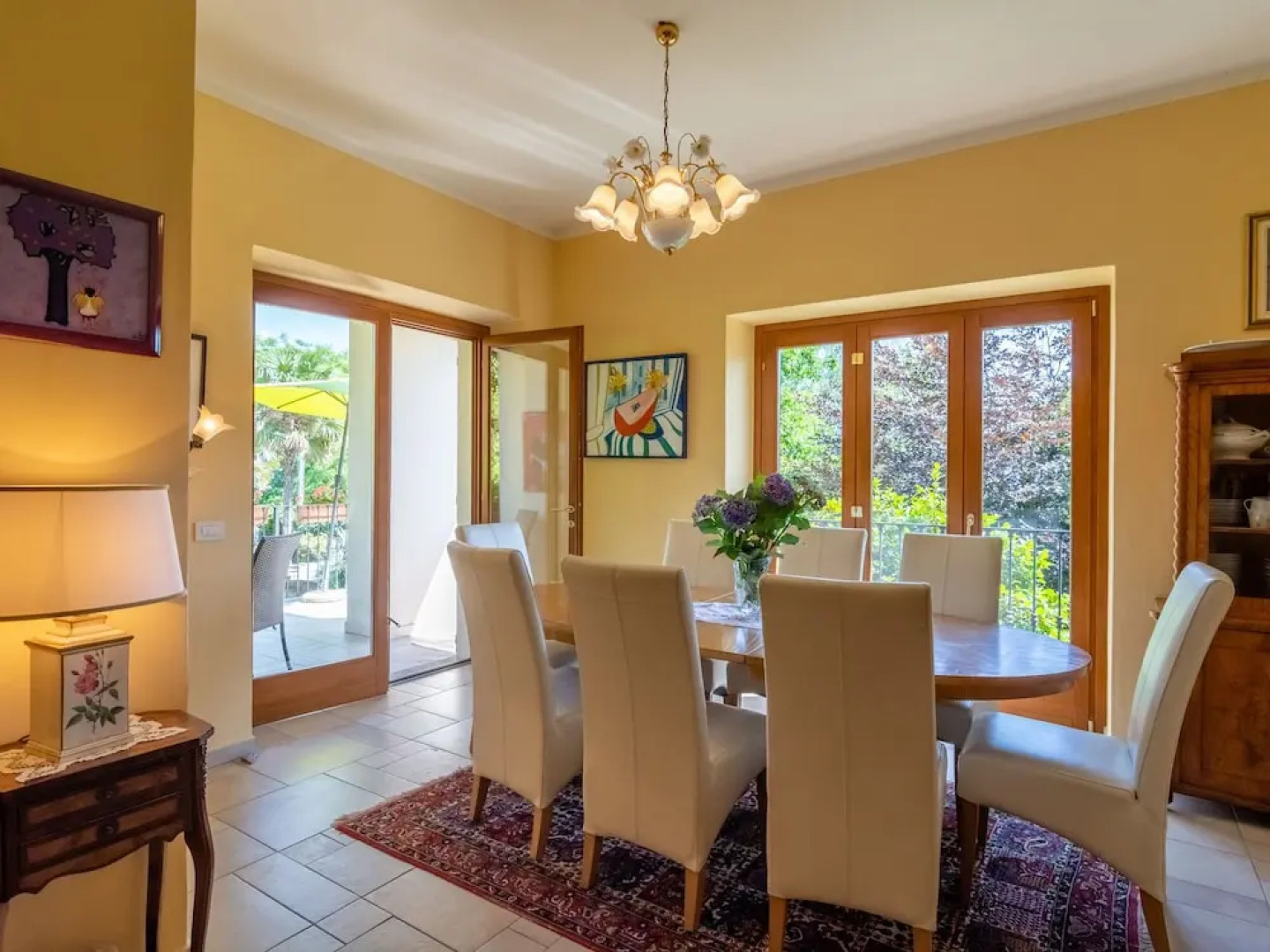 Villa With Private Pool and View of the Lake