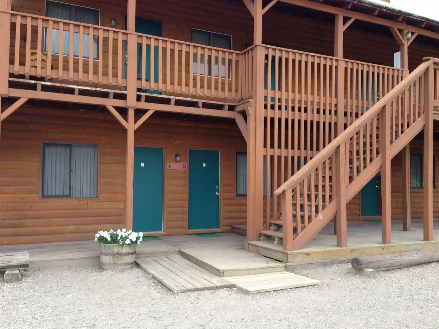 Yellowstone Valley Inn