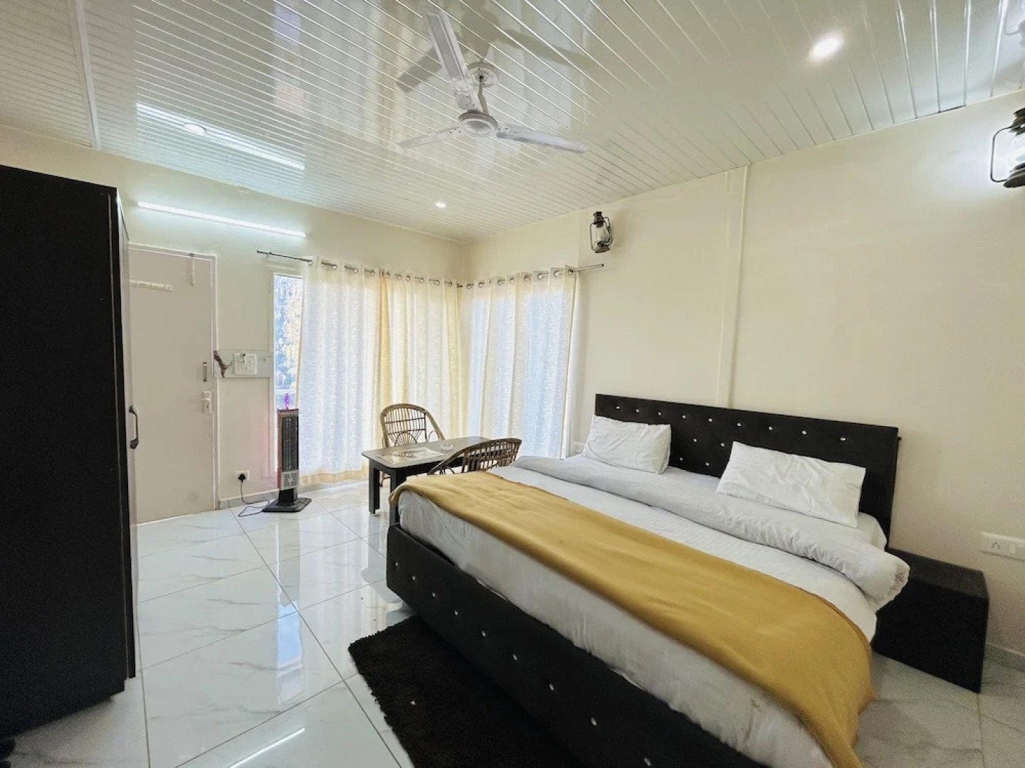 In Apple Estate Kanatal