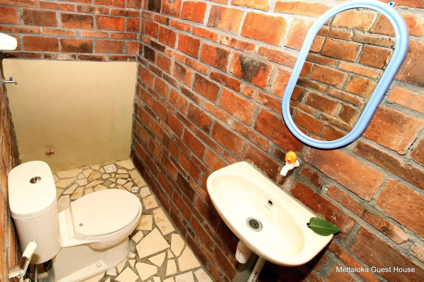 Mettaloka Guest House and Art Space