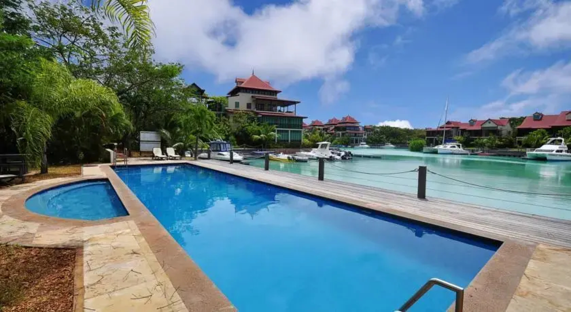 Luxury Apartment on Seychelles