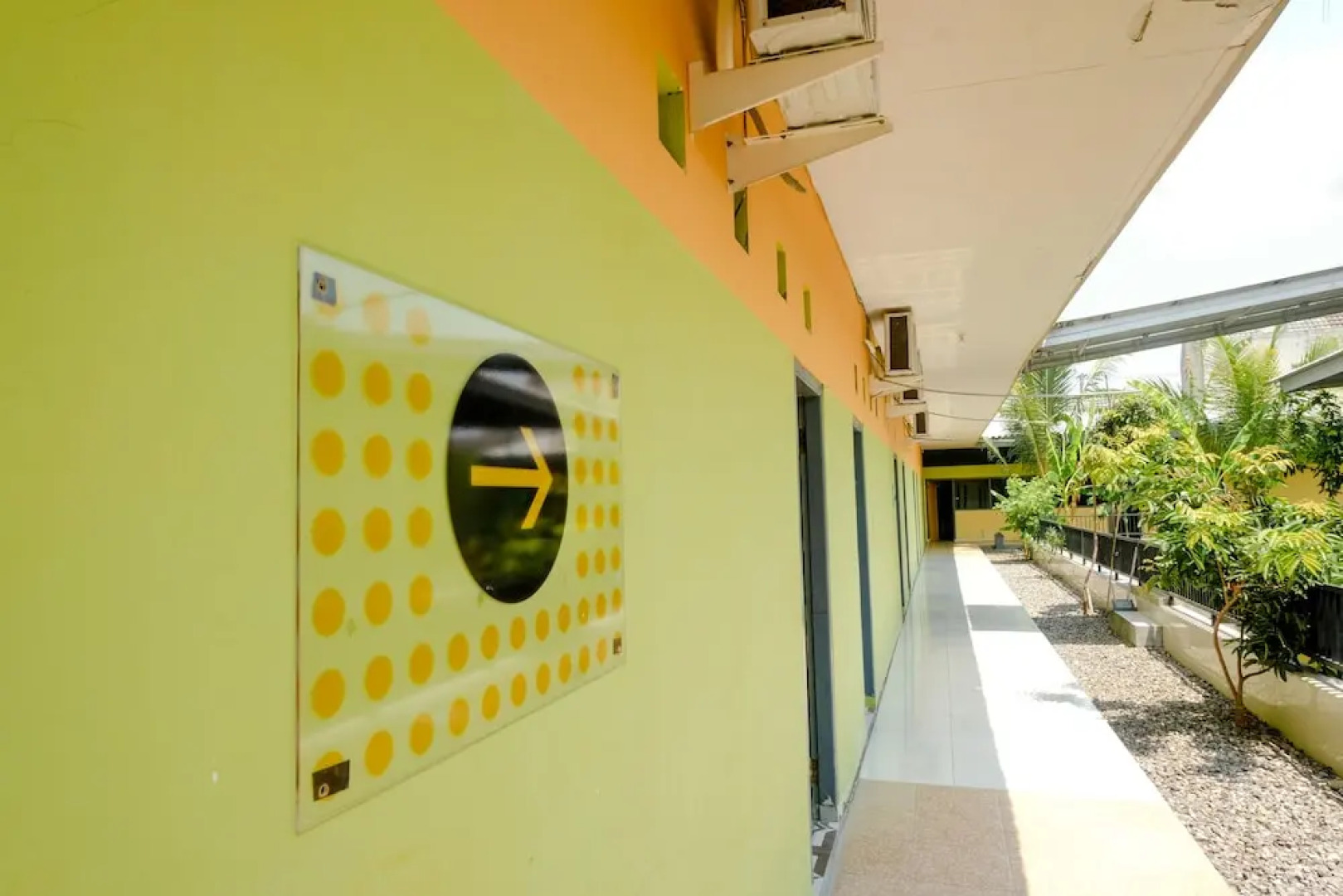 Hotel O Ilyasa Family