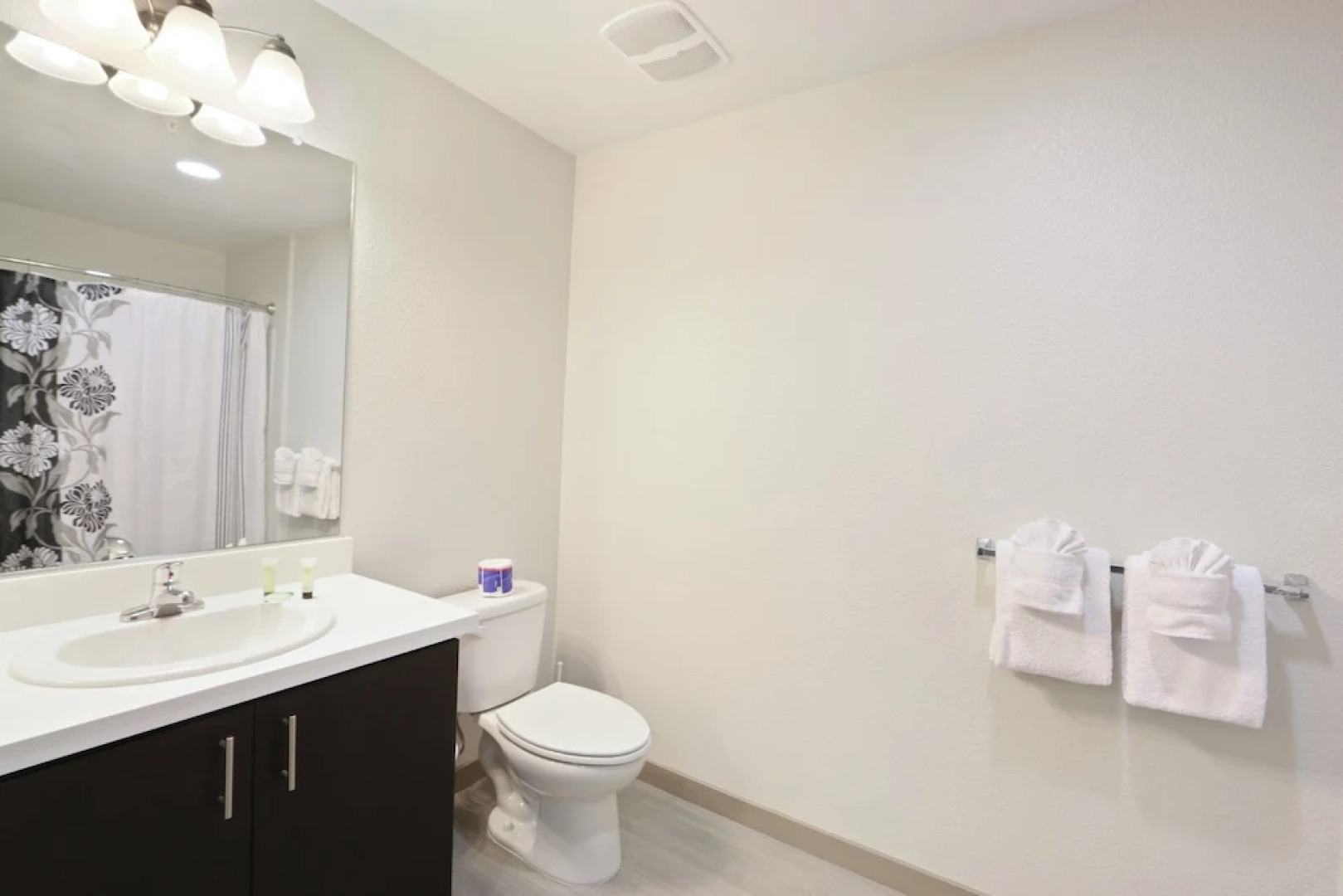 Global Luxury Suites Sunnyvale North