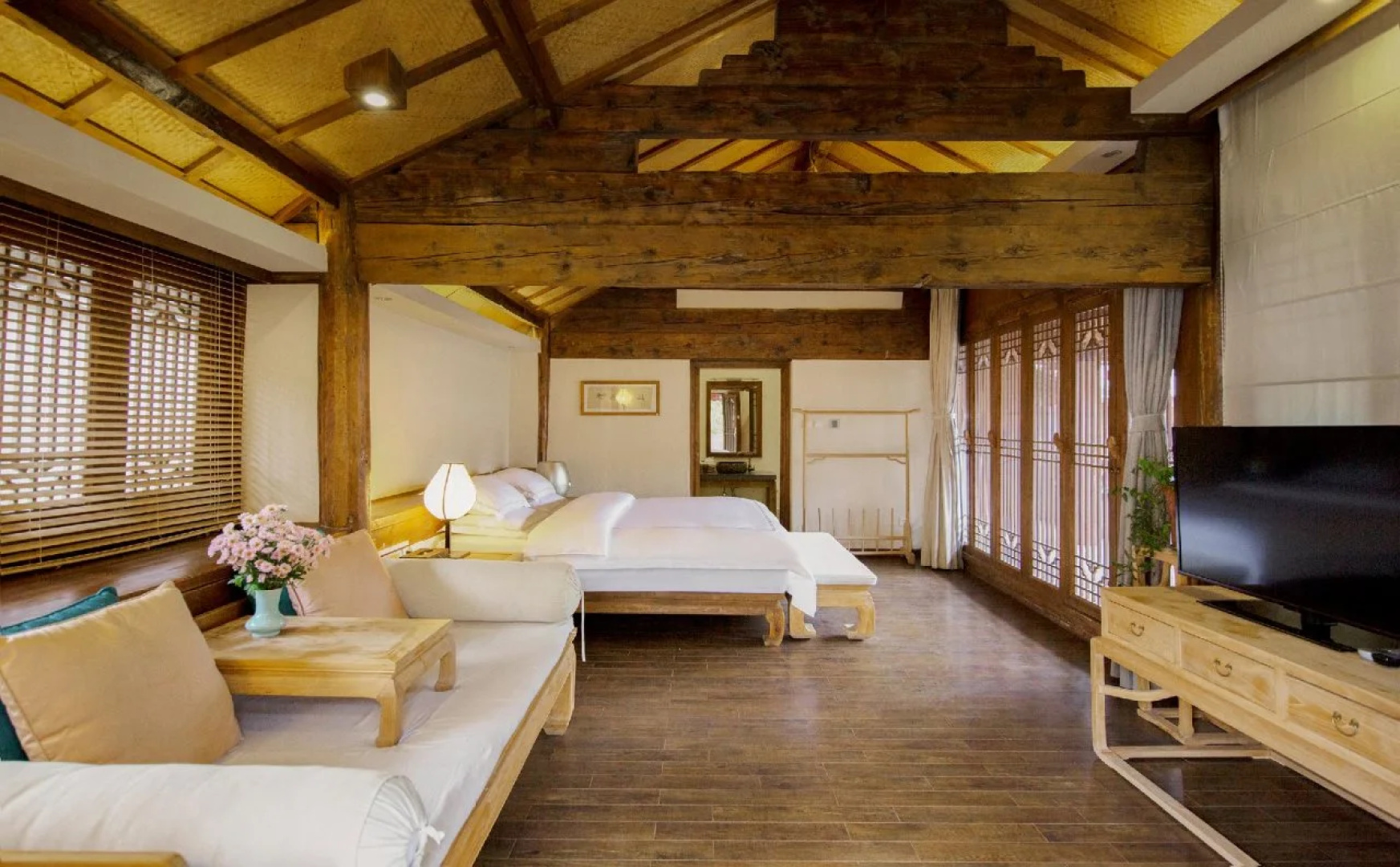 Lijiang Ancient Bridge Inn