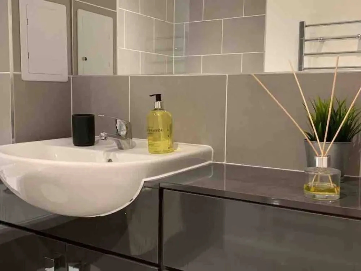 Cozy Urban Apartment in Wolverhampton