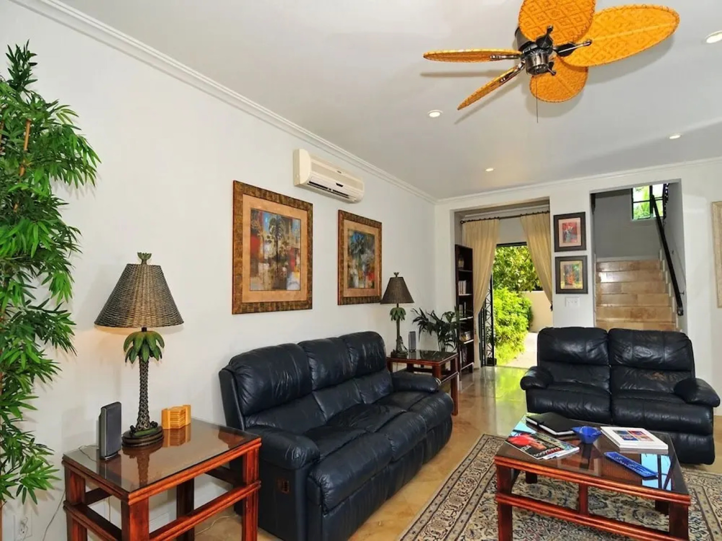 Jalousie at Mullins Bay