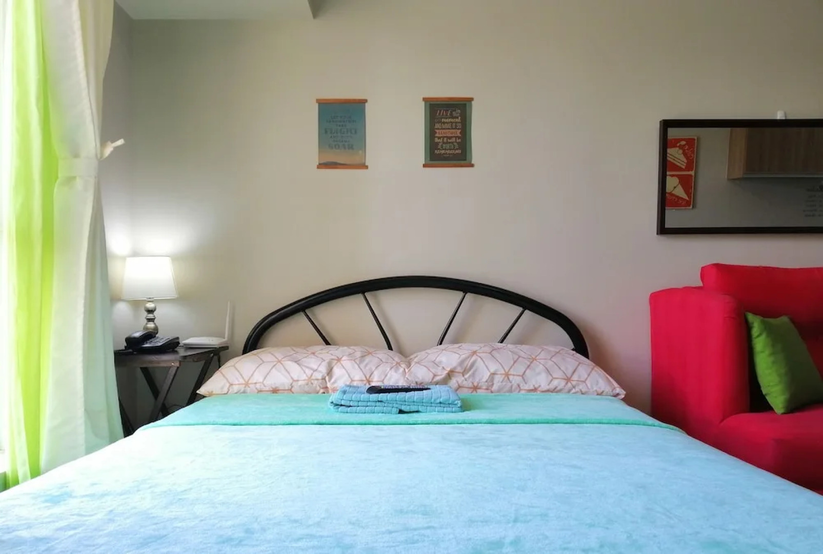 Cozy Condo Studio Near Airport with Wifi