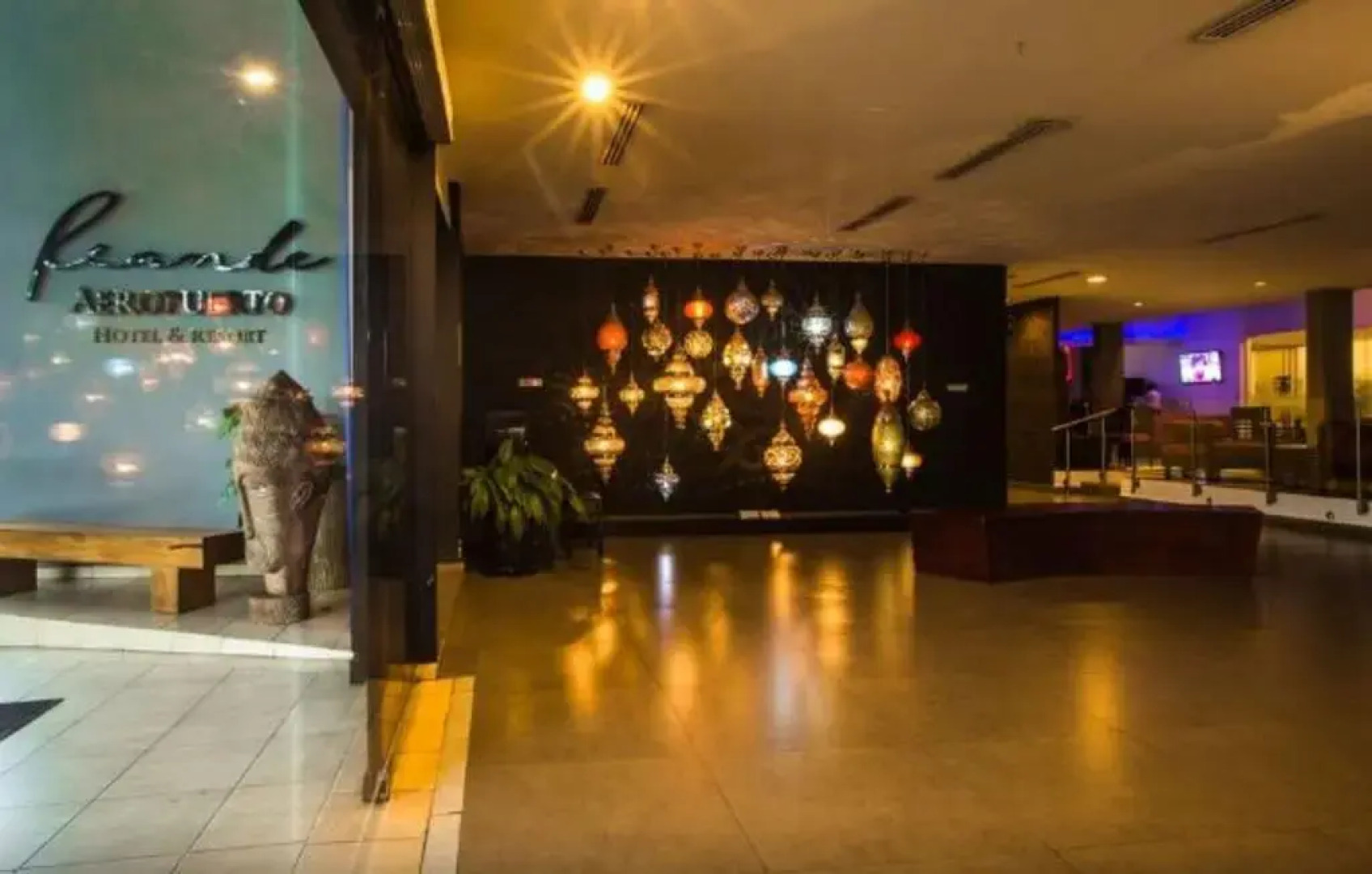 Riande Aeropuerto Hotel & Casino