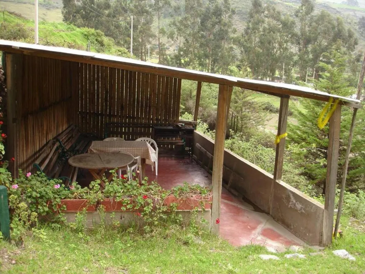 Swiss Chalet with Private Kitchen near Lima