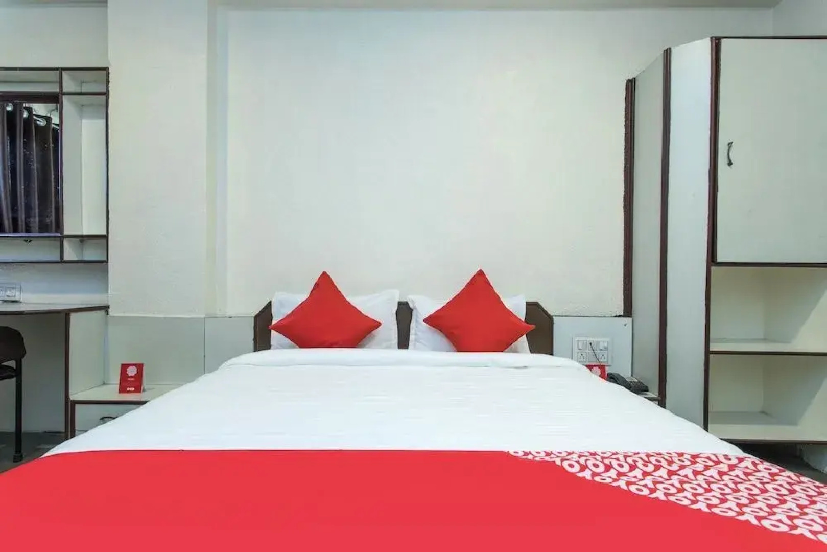 Hotel Gurukripa Inn by OYO Rooms