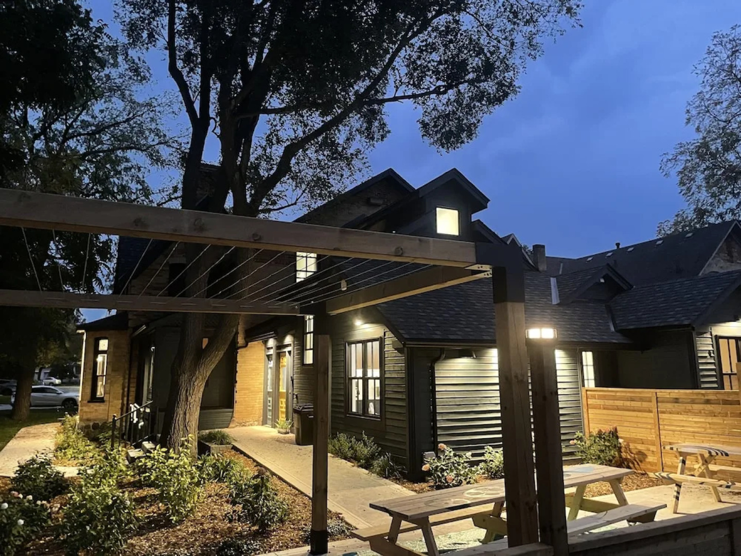 11 Rooms Boutique Hotel