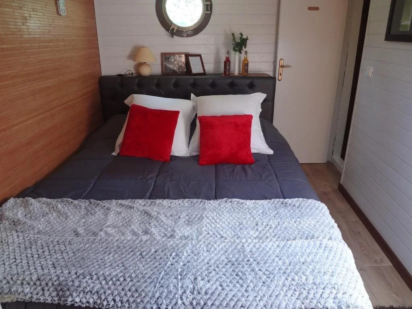 Péniche D'Hôtes Mirage