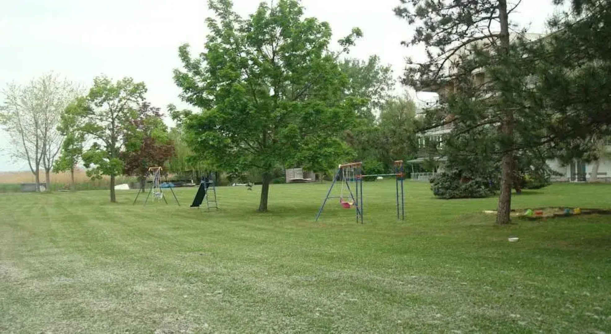 Balaton Apartmanház