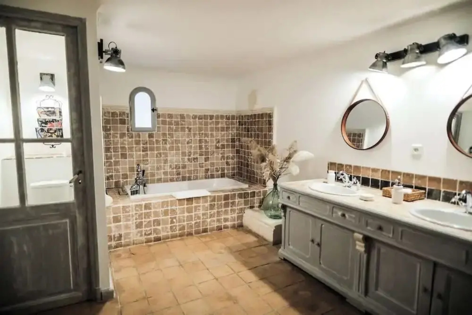 Domaine de l'Insoupçonnée