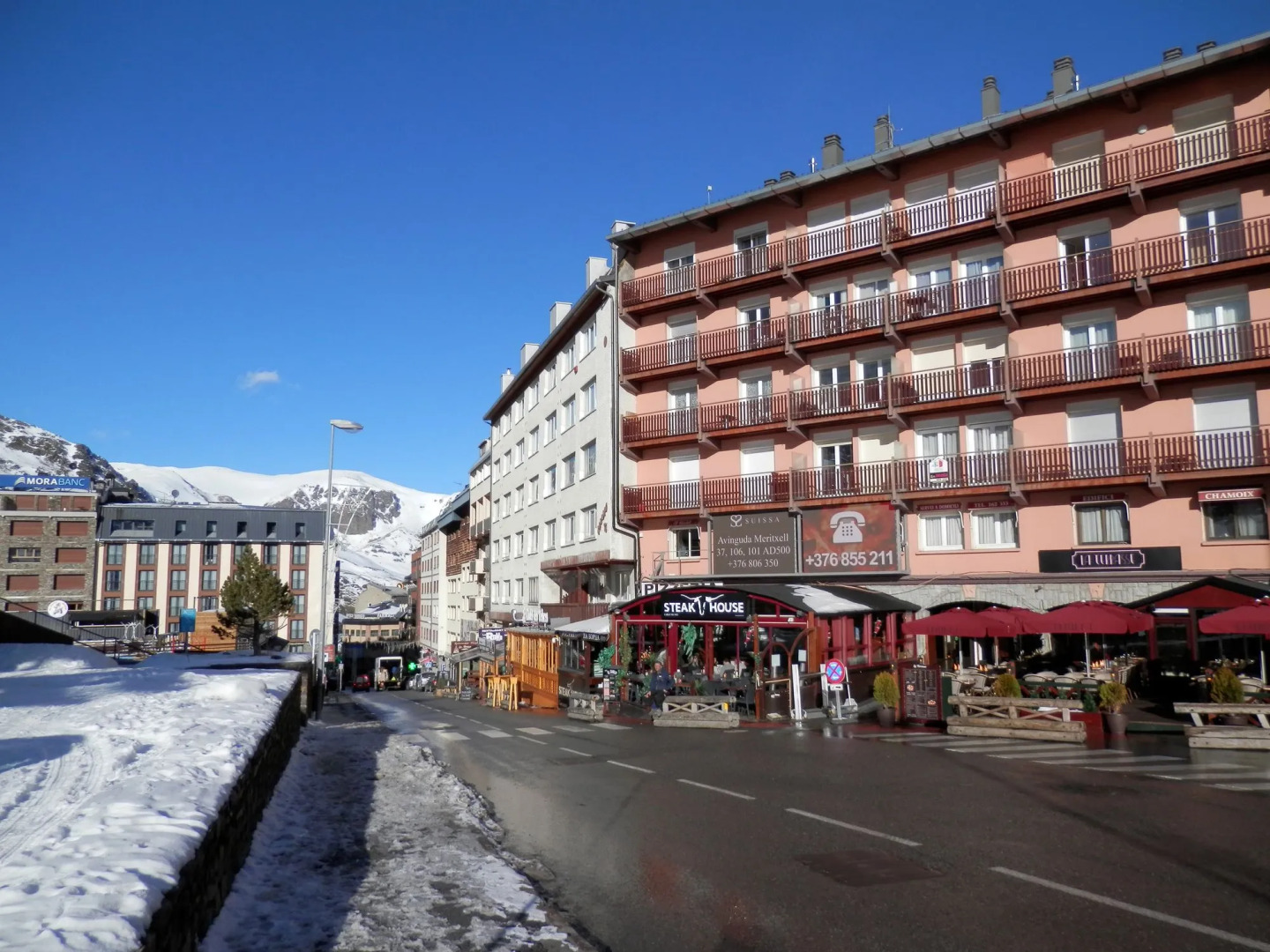 Pie de Pistas Pas de la Casa Mikka 3000