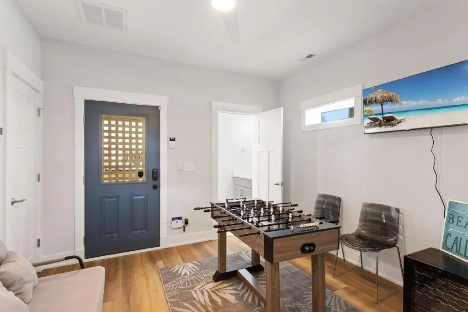 1688 Beach Wood 3 Min Walk to Beach