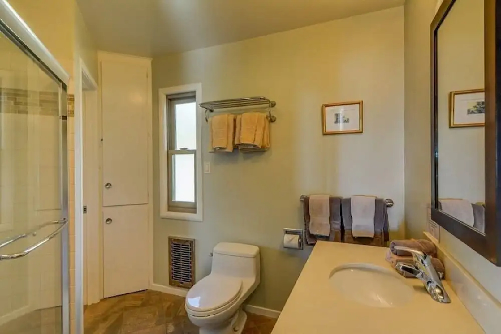 Surf Watch 3 Bedroom Home by RedAwning