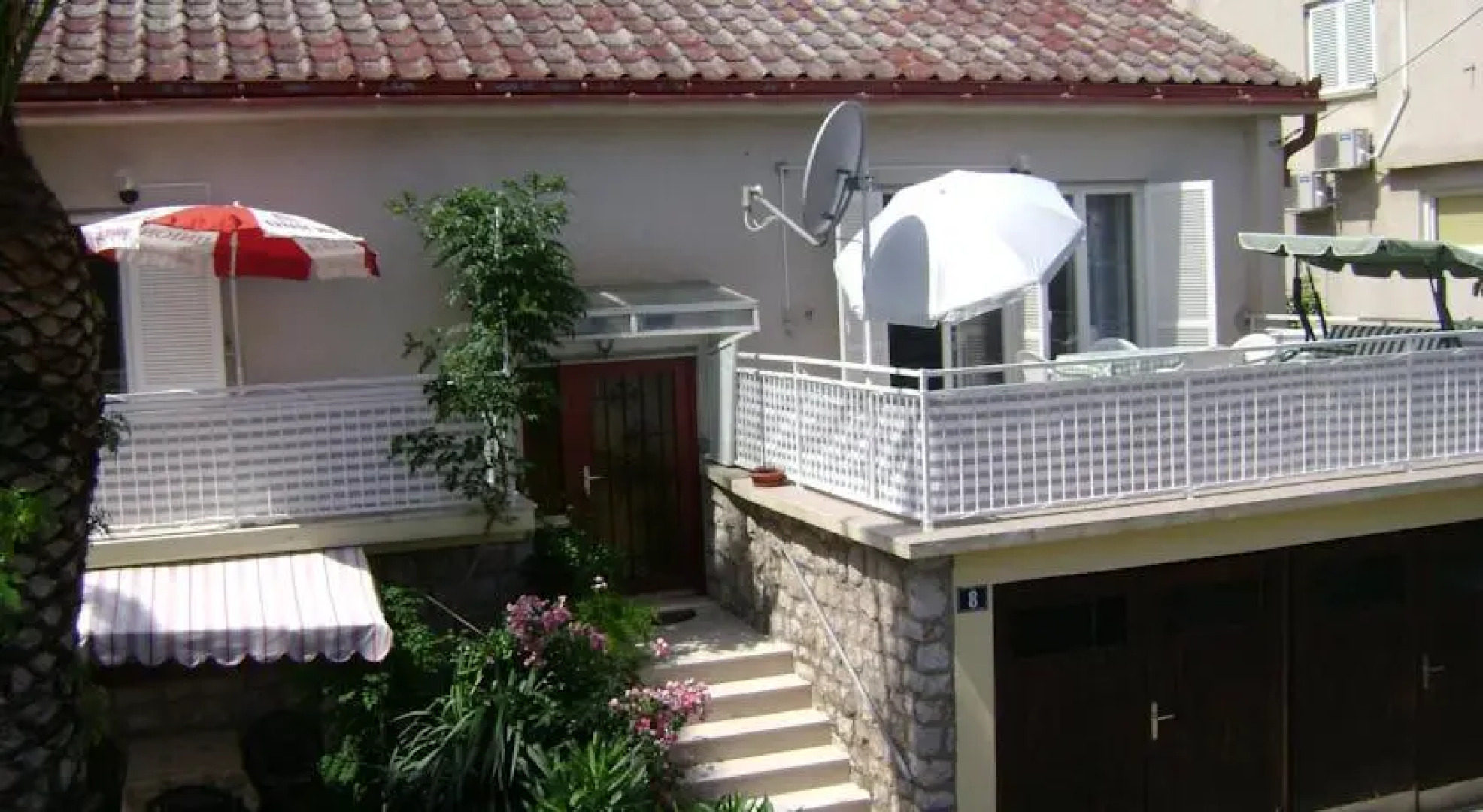 Apartments Dvije Palme