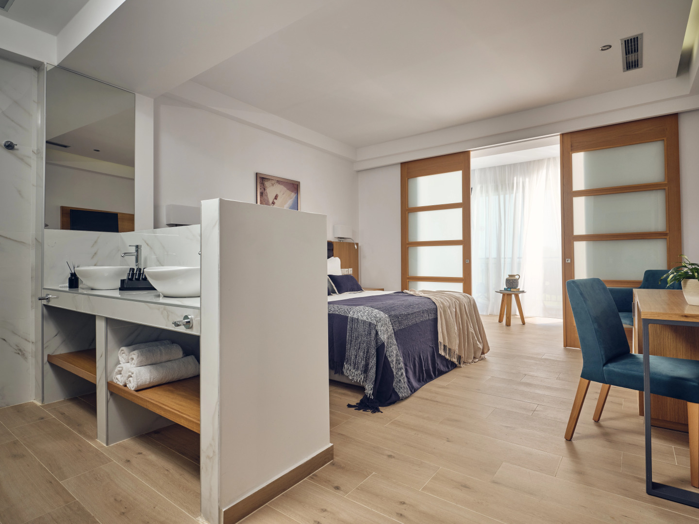 Cavo Orient Beach Hotel