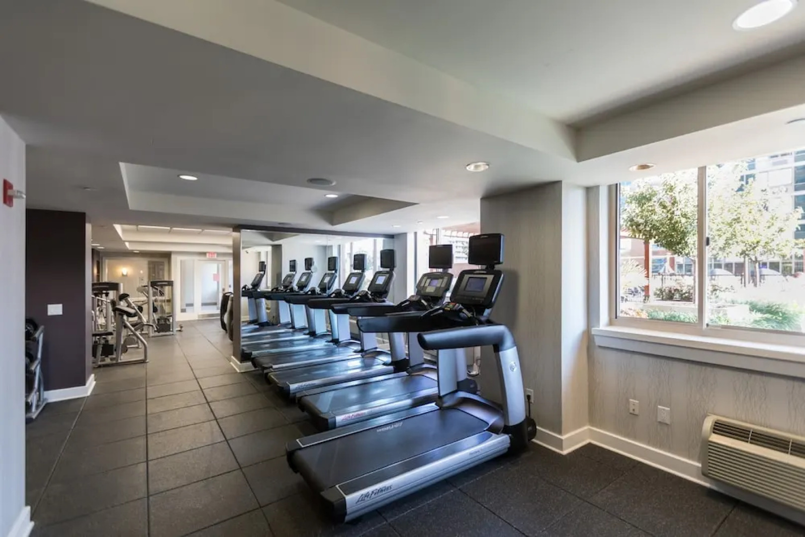 Bluebird Suites near Newport Center