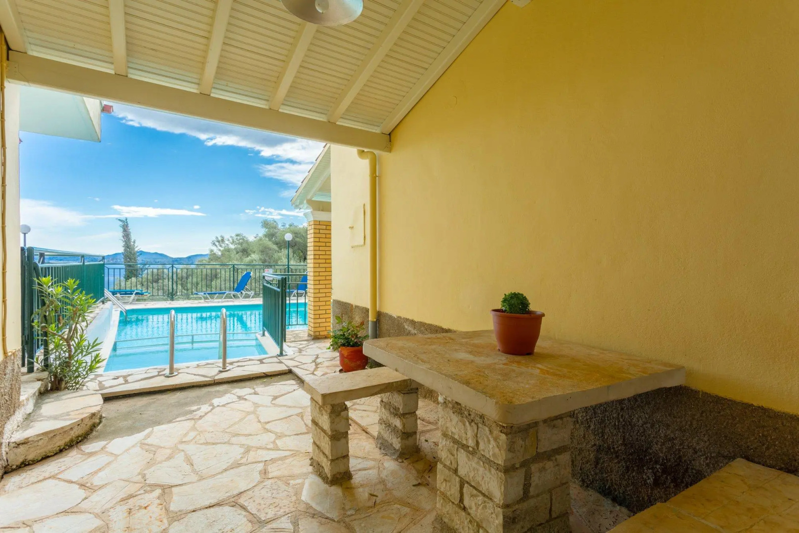 Sofia Large Private Pool Walk to Beach Sea Views A C Wifi Car Not Required - 1552