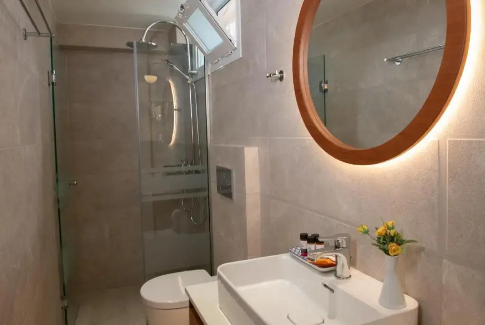 Captain's House Hotel Suites & Apartments