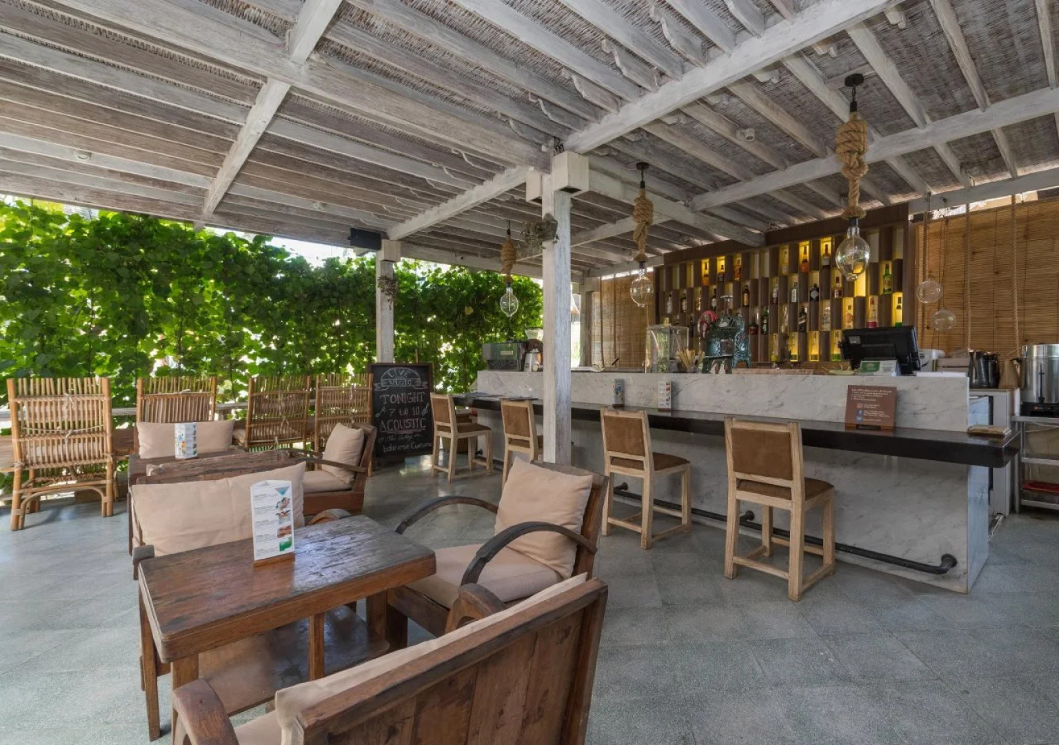 Курортный отель Wapa di Ume Ubud Resort & Spa