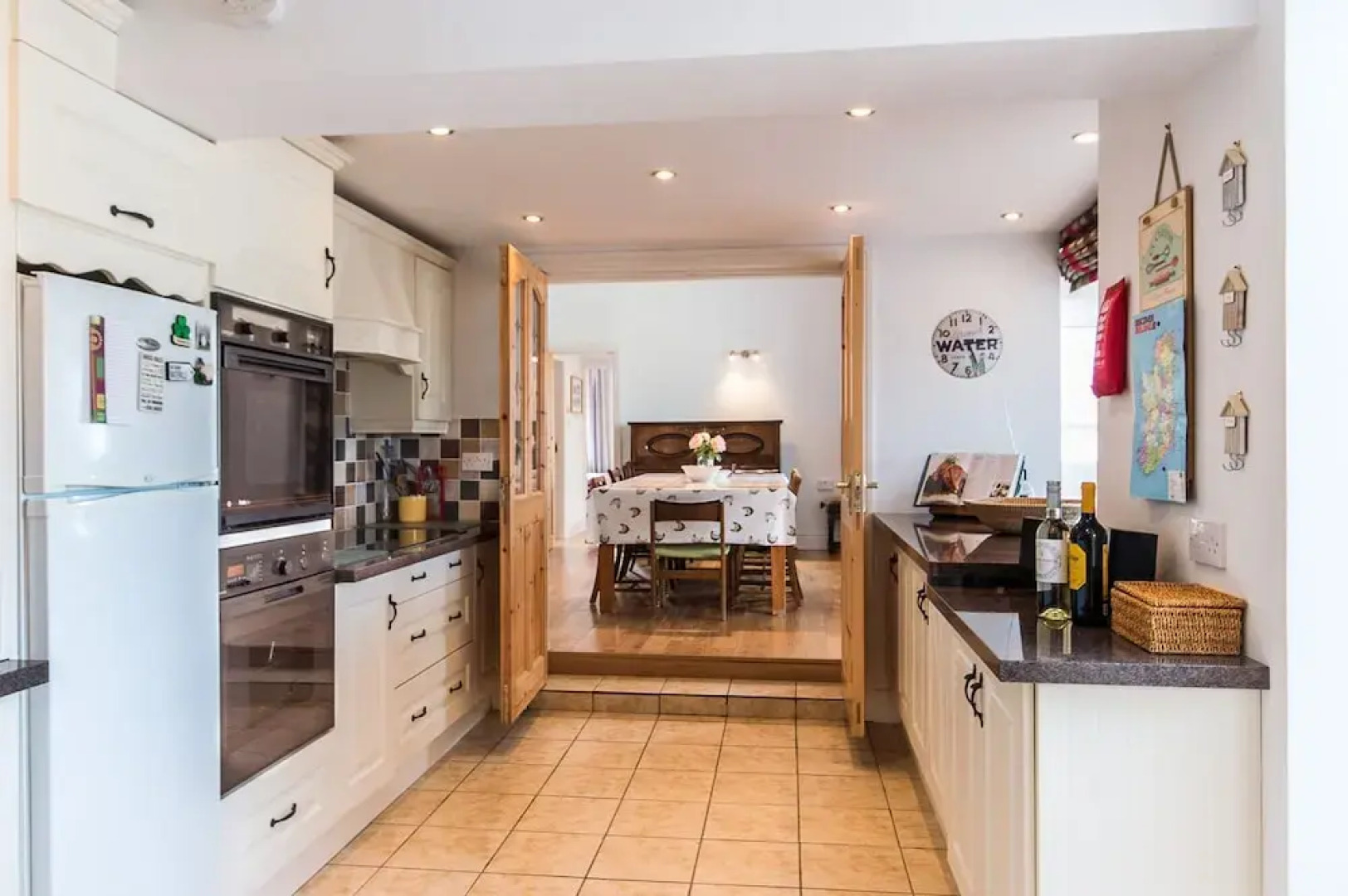 Family Beach House Located Within a Short Stroll of Waterville