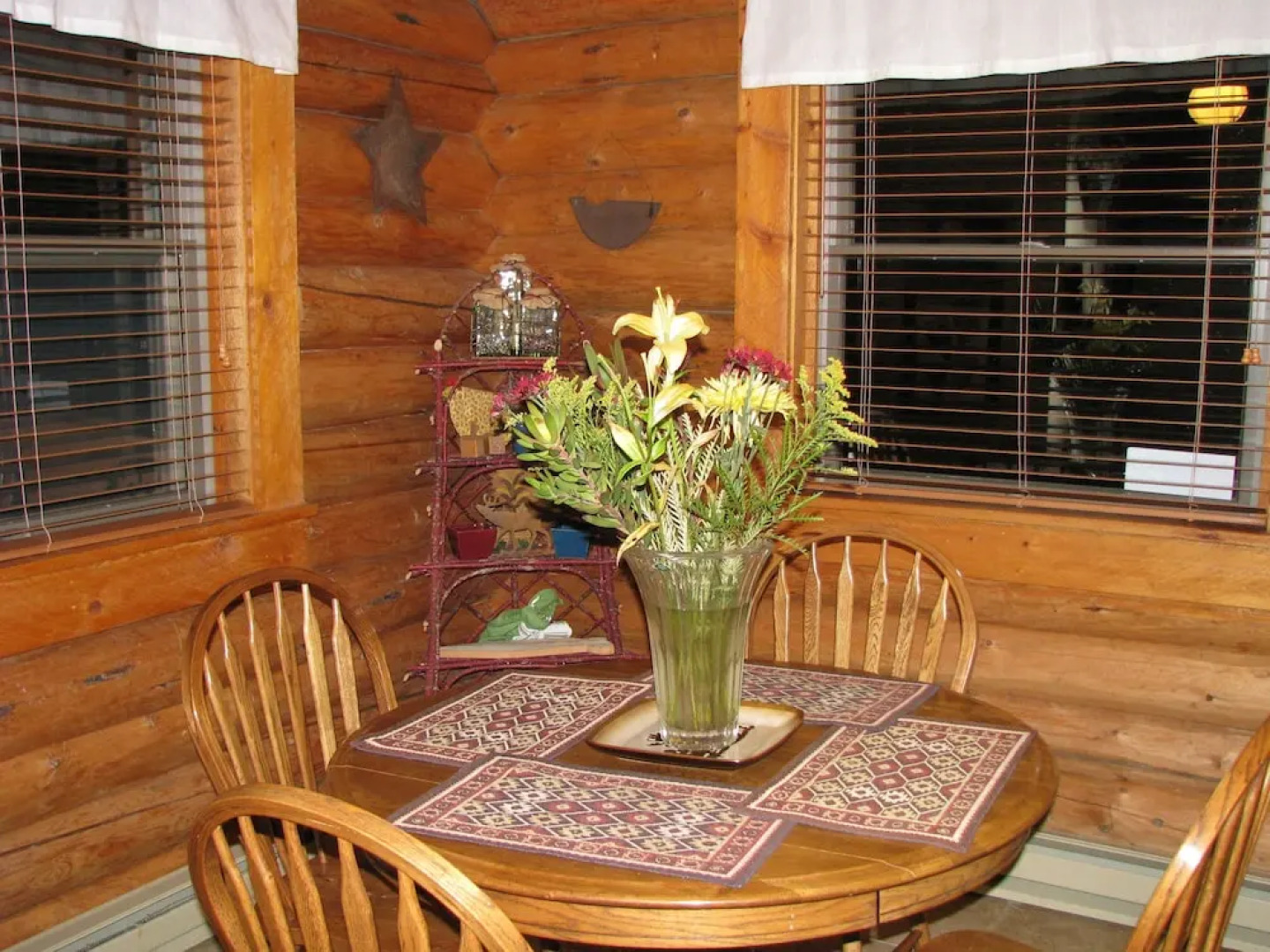 Paradise Gateway B&B and Vacation Homes