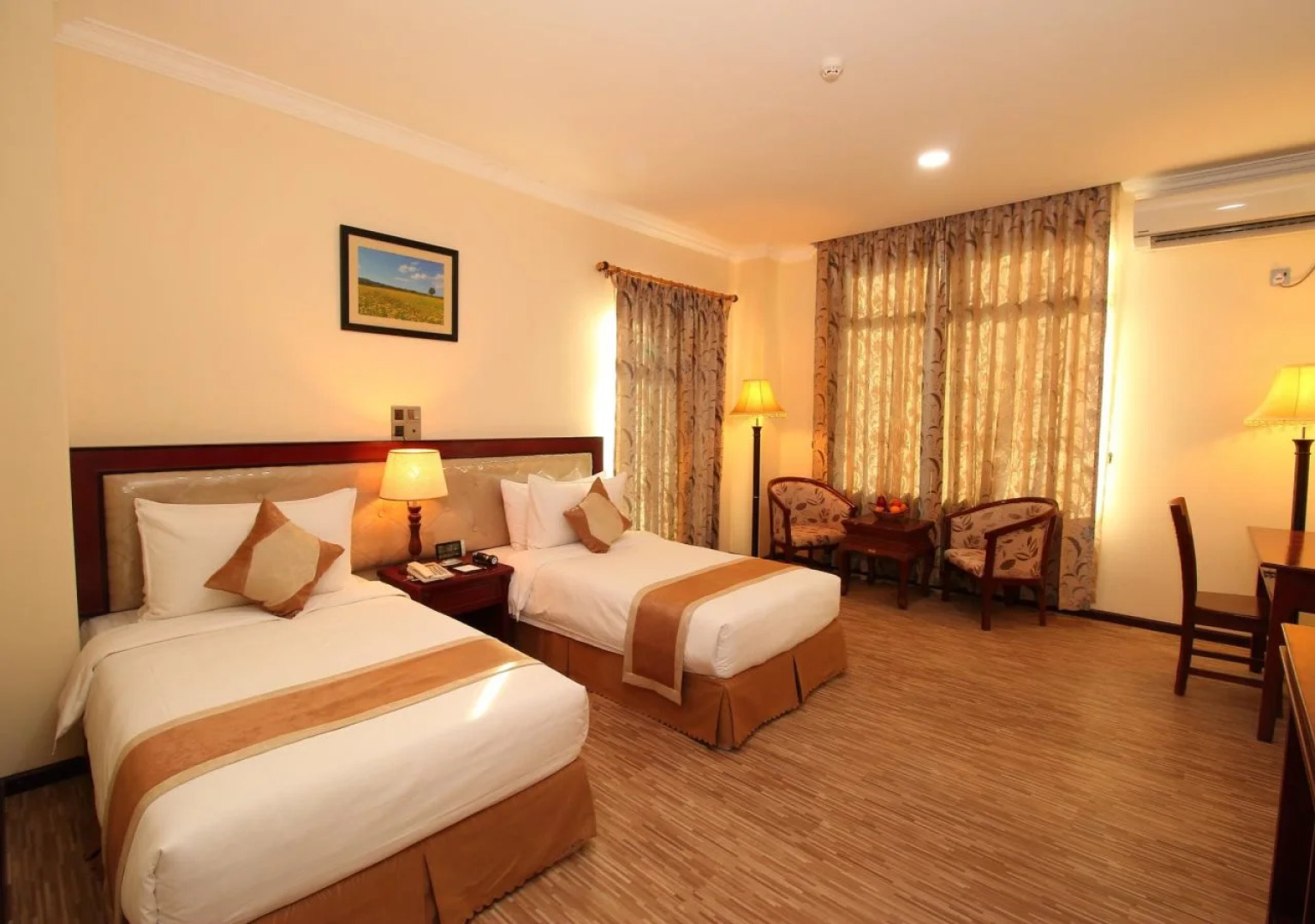 Victoria Palace Hotel