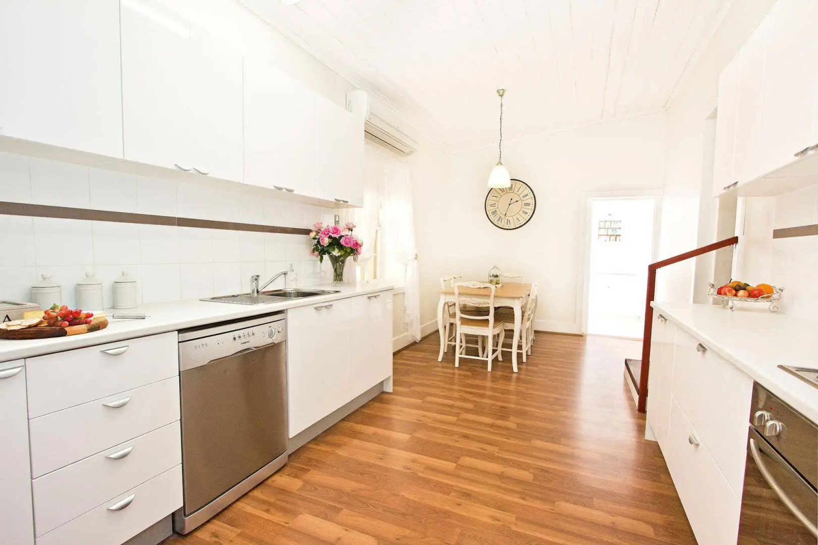 Queen's Cottage Bed and Breakfast Barossa Valley