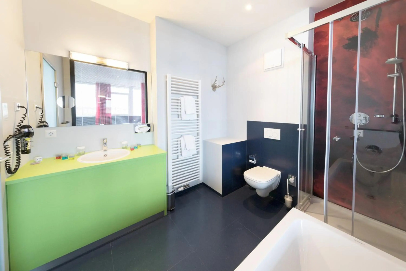 AMH Airport-Messe-Hotel