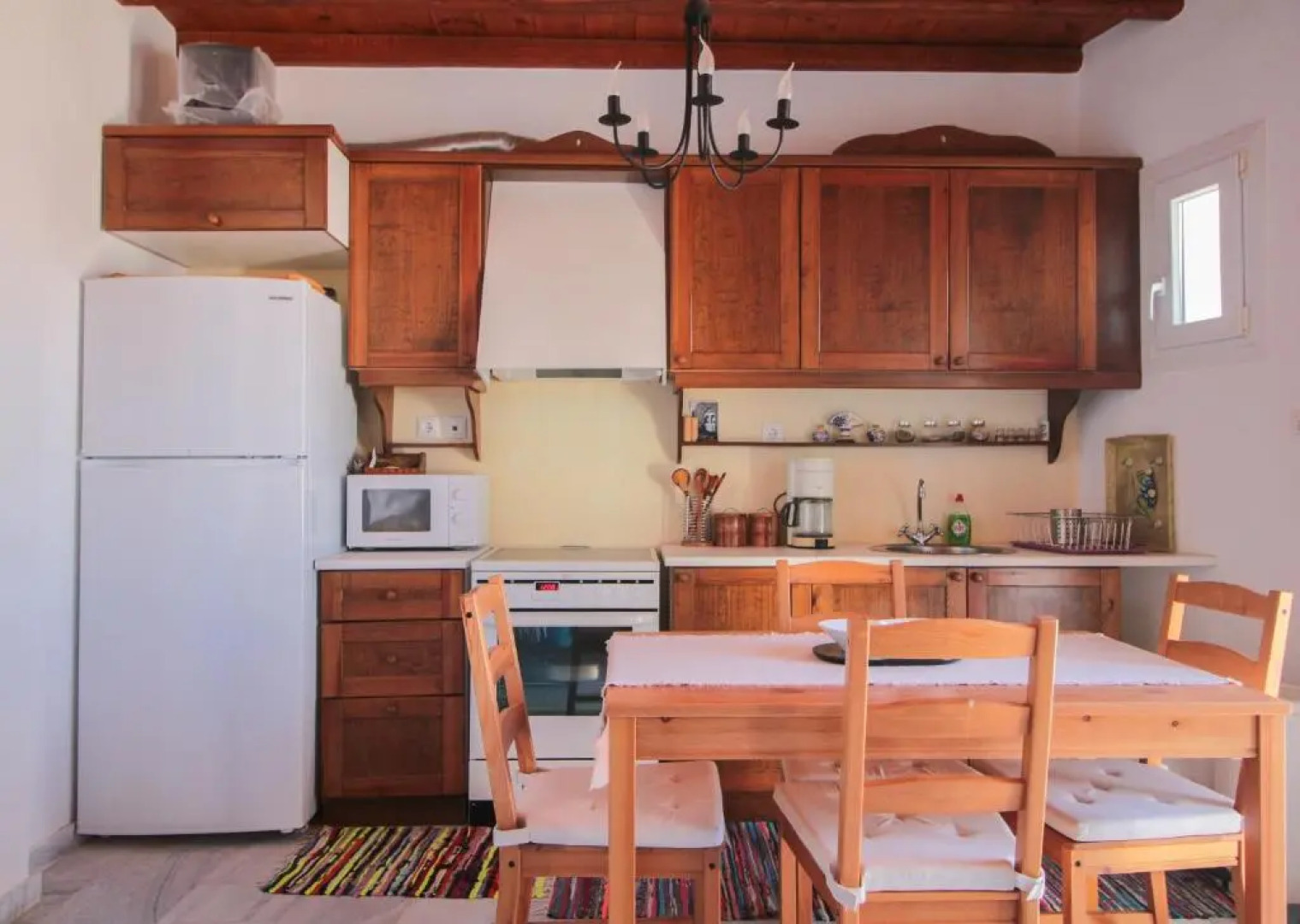 2BR Fully Equiped Cottage Home - Near the Beach