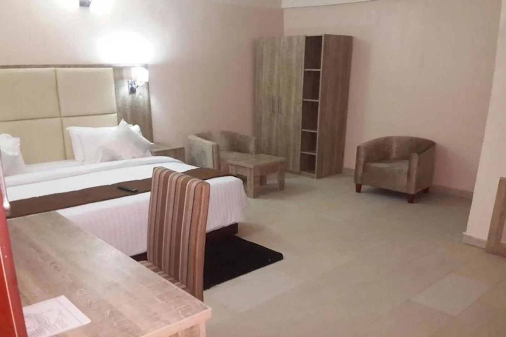 De Dreams Hotel & Suite