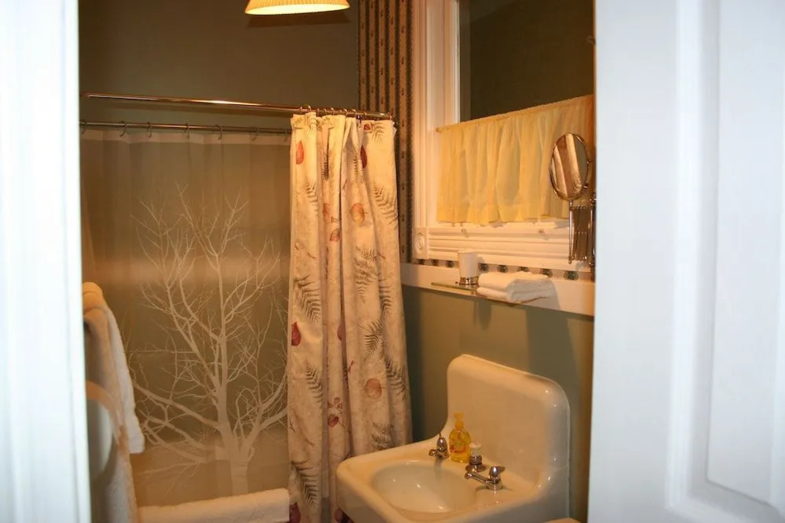 Sackville Bed & Breakfast