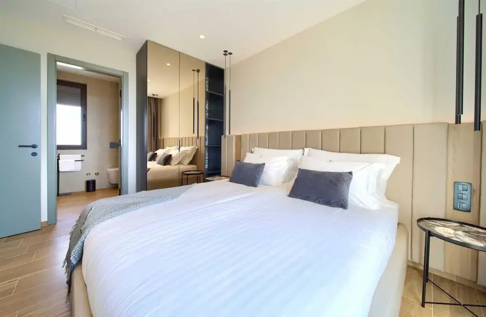 Villa Lord With Heated Pool Jacuzzi and Sauna