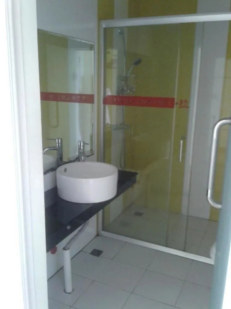 Ou La La Express Hotel Guigang