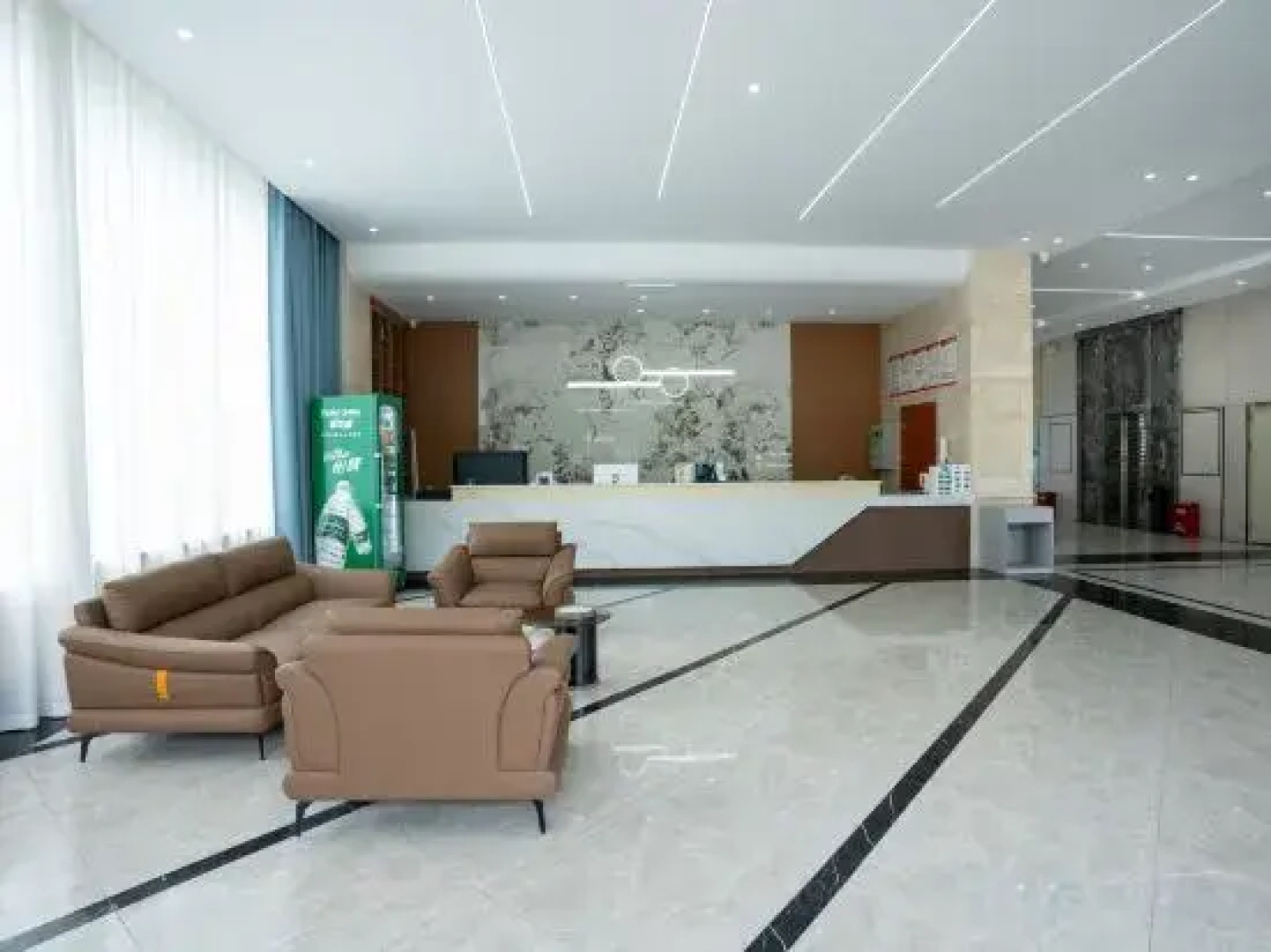 Qiongzhong Benhao Business Hotel