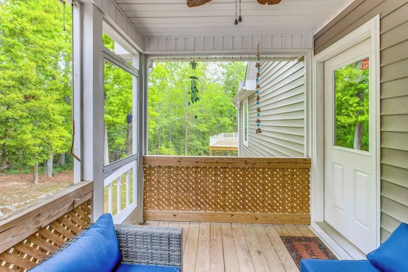 Little River Cottage with Deck