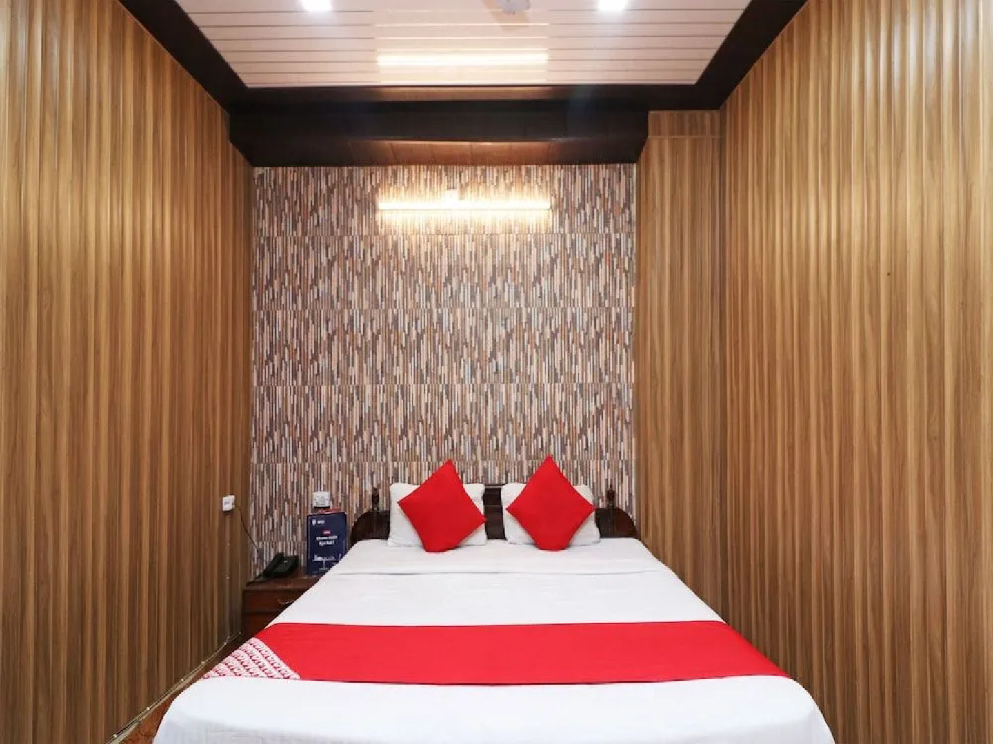 OYO 24473 Anuradha Palace